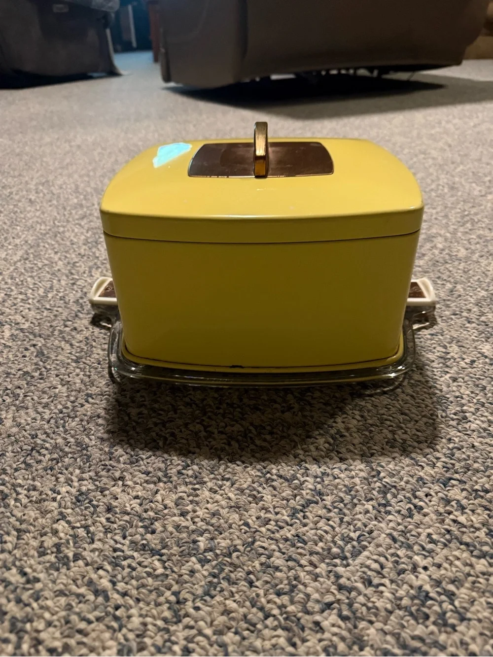 MCM Yellow Metal Enamelware Cake Cover w/ Copper Handle, Locking Glass Plate